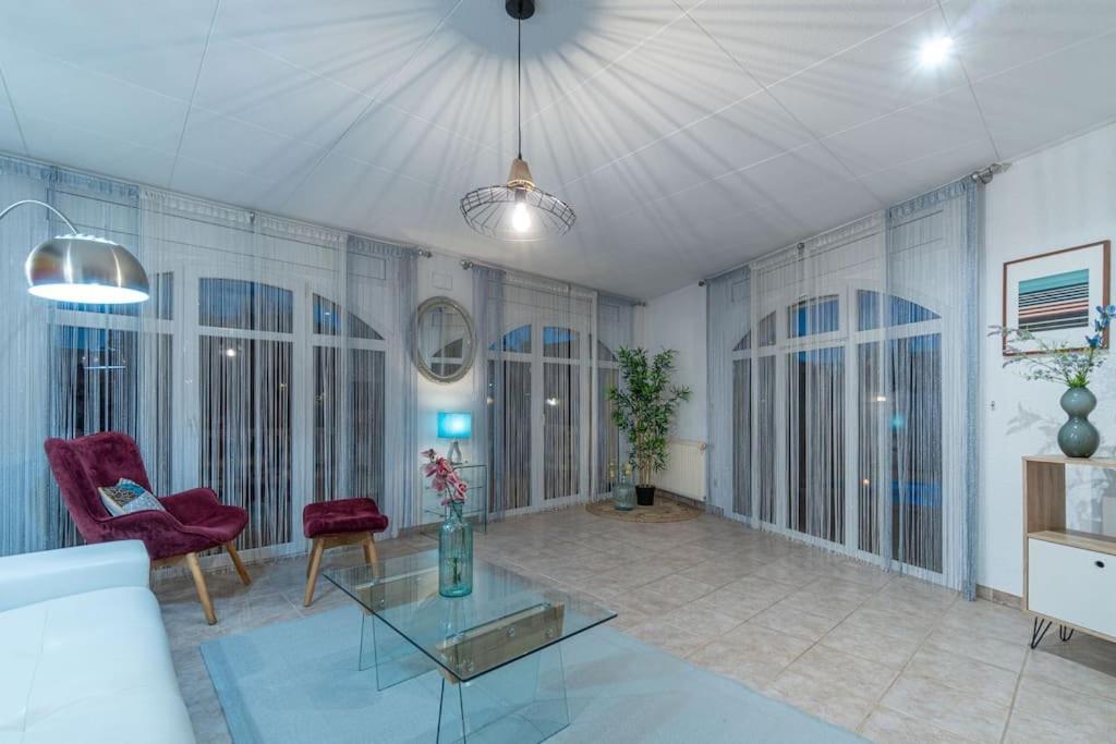 Sm21-Gran Casa De Vacaciones En La Playa, 4 Habitaciones, Climatizada, Piscina, Barbacoa Y Wifi エンプリアブラバ エクステリア 写真