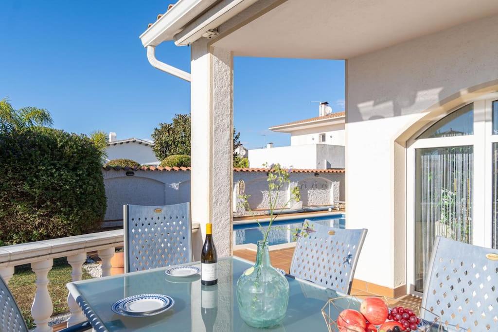 Sm21-Gran Casa De Vacaciones En La Playa, 4 Habitaciones, Climatizada, Piscina, Barbacoa Y Wifi エンプリアブラバ エクステリア 写真