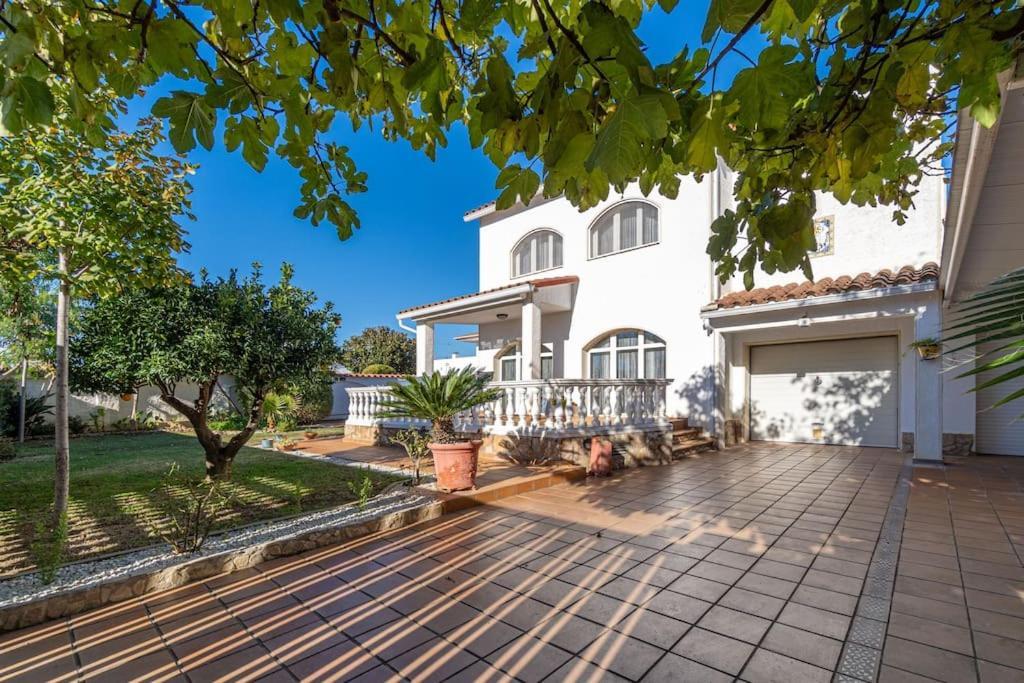 Sm21-Gran Casa De Vacaciones En La Playa, 4 Habitaciones, Climatizada, Piscina, Barbacoa Y Wifi エンプリアブラバ エクステリア 写真