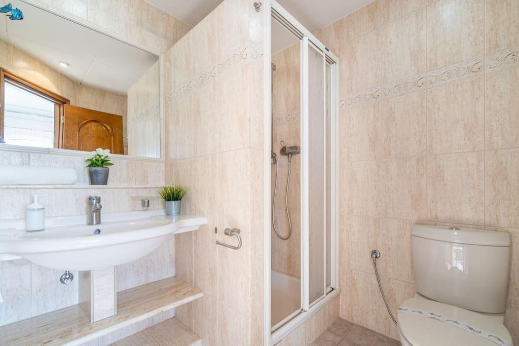 Sm21-Gran Casa De Vacaciones En La Playa, 4 Habitaciones, Climatizada, Piscina, Barbacoa Y Wifi エンプリアブラバ エクステリア 写真