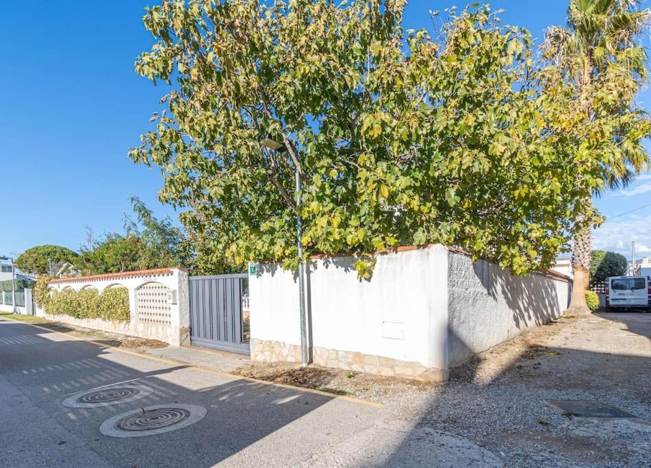 Sm21-Gran Casa De Vacaciones En La Playa, 4 Habitaciones, Climatizada, Piscina, Barbacoa Y Wifi エンプリアブラバ エクステリア 写真