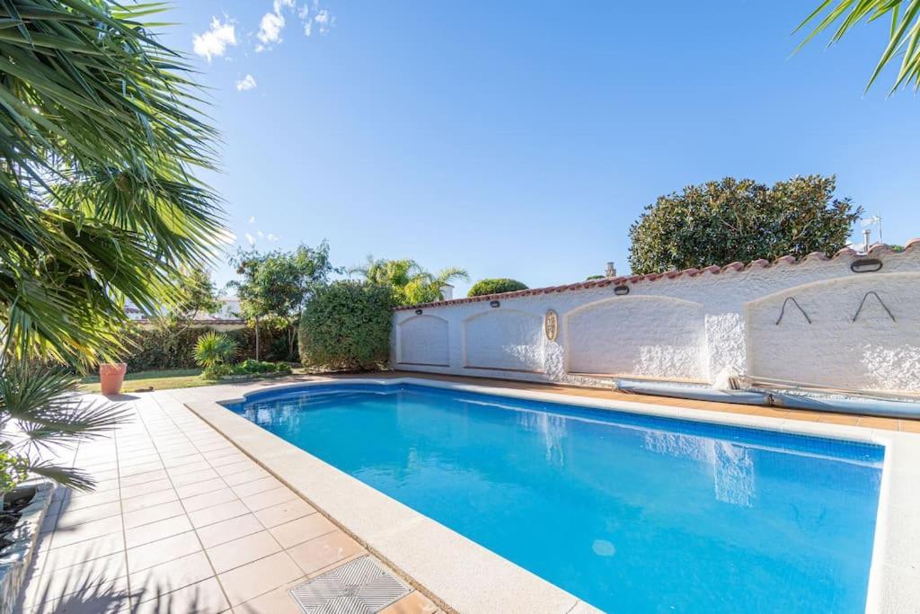 Sm21-Gran Casa De Vacaciones En La Playa, 4 Habitaciones, Climatizada, Piscina, Barbacoa Y Wifi エンプリアブラバ エクステリア 写真