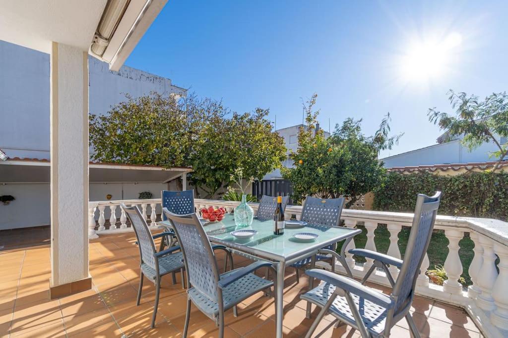 Sm21-Gran Casa De Vacaciones En La Playa, 4 Habitaciones, Climatizada, Piscina, Barbacoa Y Wifi エンプリアブラバ エクステリア 写真